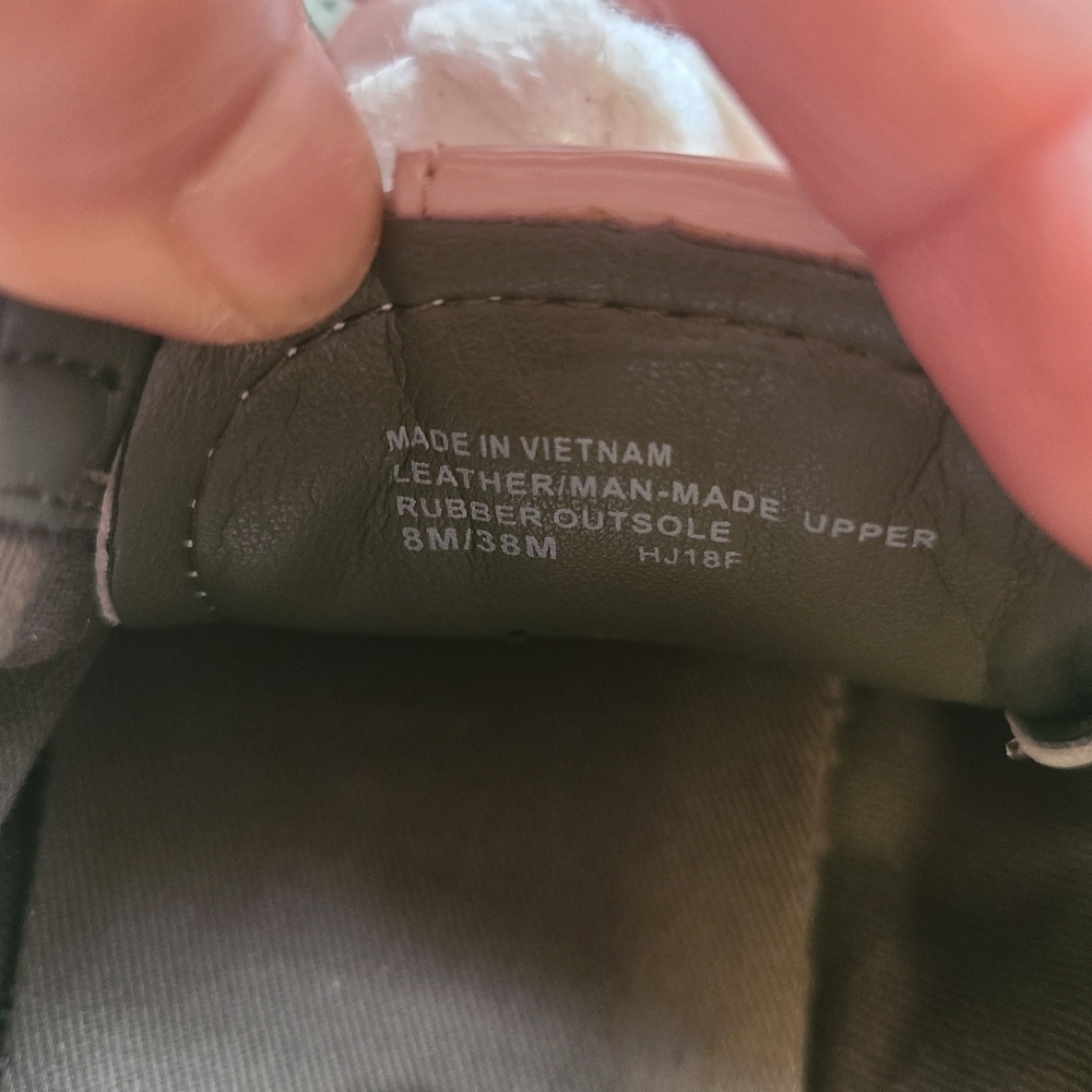 Michael Kors Olive Green W/ Pink and White Accent leather Sneakers Bubbl…​ - Picture 7 of 8